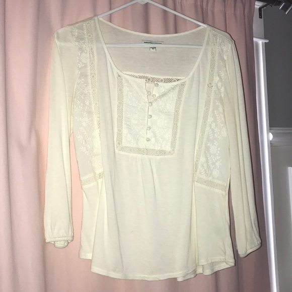 White lace top - Picture 1 of 4